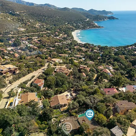 La Perla Villa *