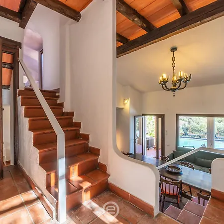 La Perla Villa