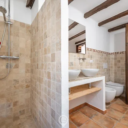 La Perla Villa *